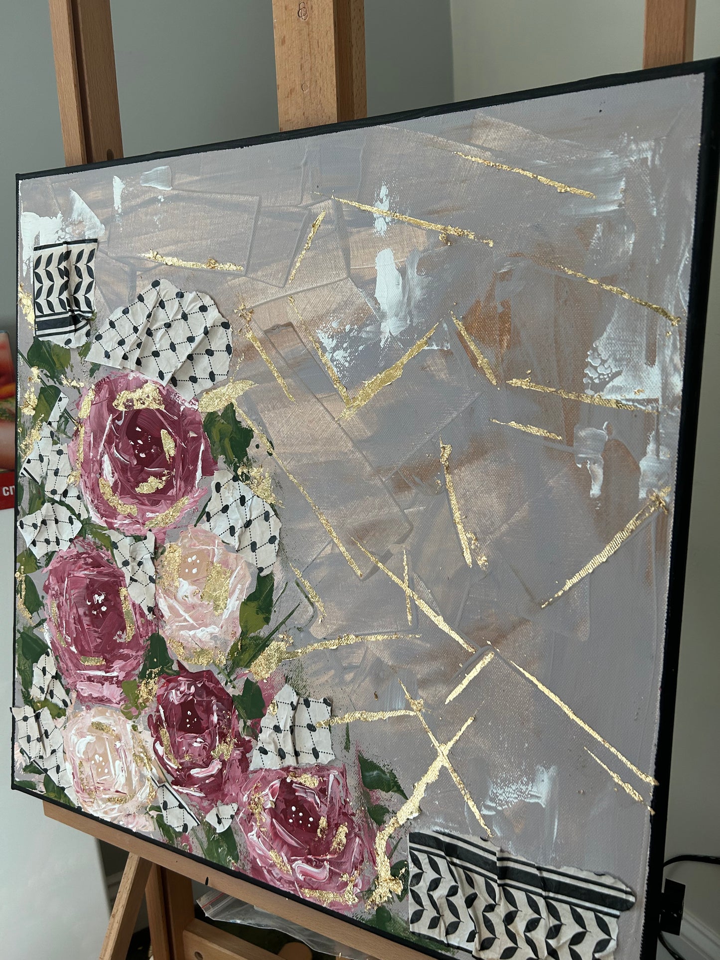 ‘Bloom in rubble’